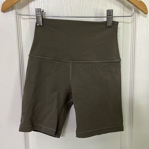 Lululemon Align High Rise Shorts 6”